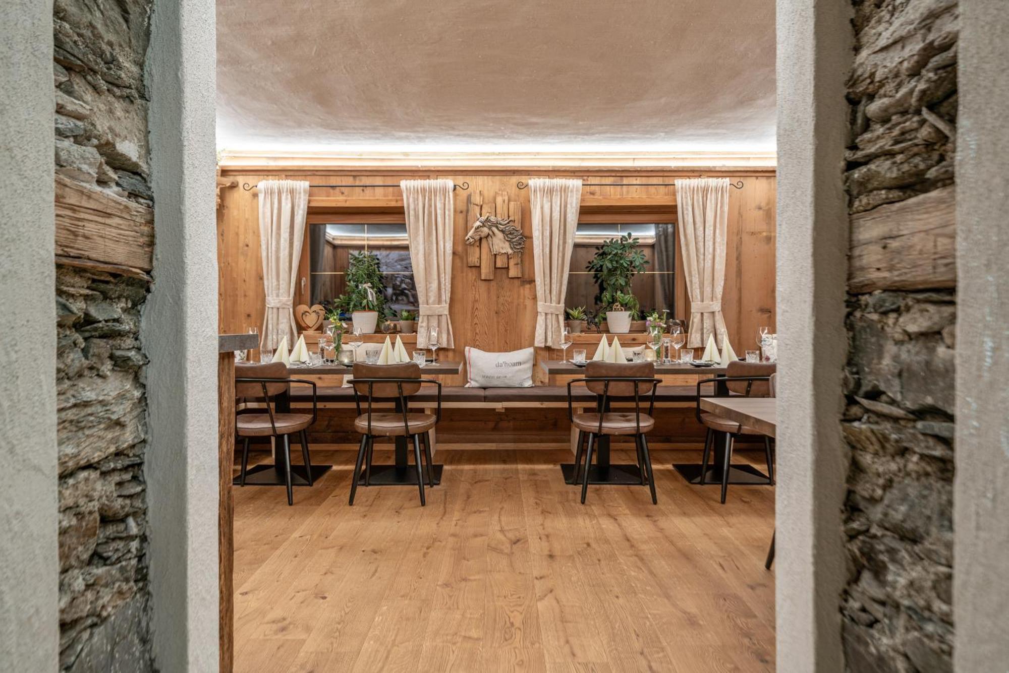 Der Ortnerhof - Hotel & Reiterhof Prägraten Exteriör bild